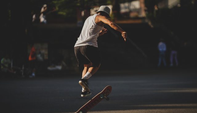 L'incroyable parcours de Dan Mancina, skateur aveugle, qui défie les préjugés et prouve que rien n’est impossible.
